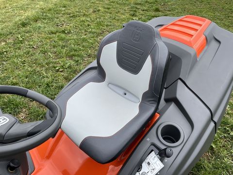 [3379-4208137-2.jpg]