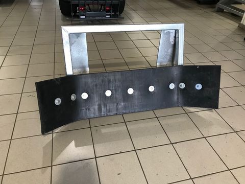 [3379-4487832-6.jpg]