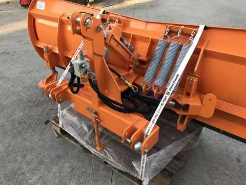 [3379-4598378-10.jpg]