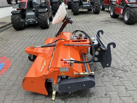 [3379-4670772-3.jpg]