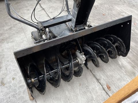 [3379-4746044-6.jpg]