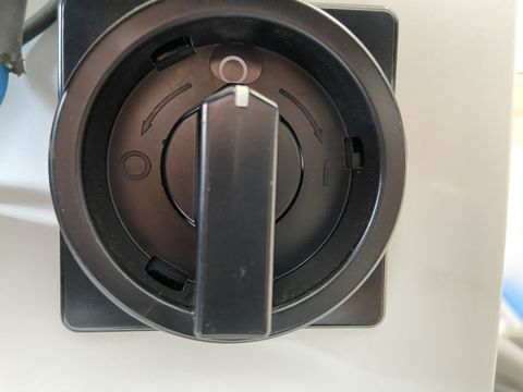 [3379-5421446-5.jpg]