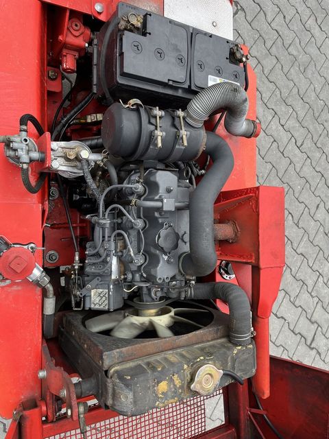 [3379-5646712-14.jpg]