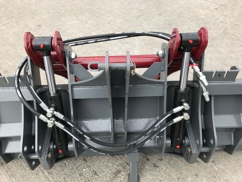 [3379-6243851-7.jpg]