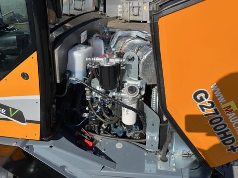 [3379-6261932-20.jpg]