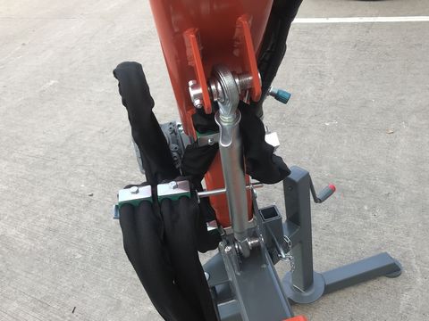 [3379-6325393-8.jpg]