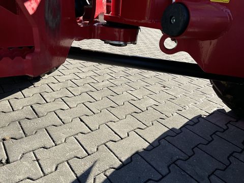 [3379-6406132-10.jpg]