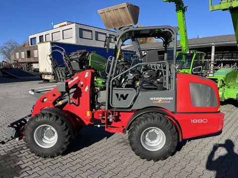 [3379-6406132-5.jpg]