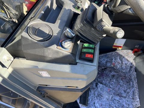 [3379-6406133-11.jpg]