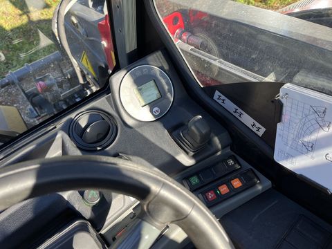 [3379-6406133-8.jpg]