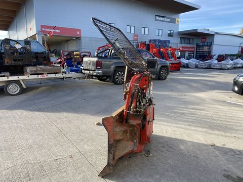 [3379-6406339-5.jpg]