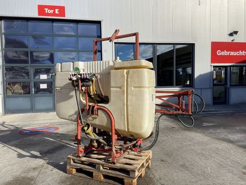 [3379-6406386-0.jpg]