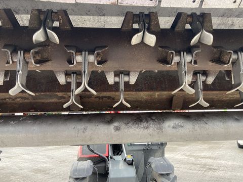 [3379-6451845-8.jpg]