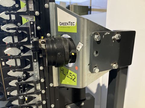 [3379-6519052-8.jpg]