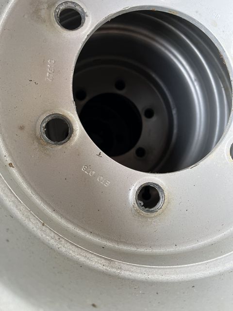 [3379-6657570-5.jpg]