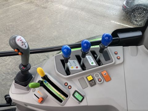 [3379-6664151-11.jpg]