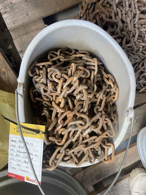 [3379-6664290-0.jpg]