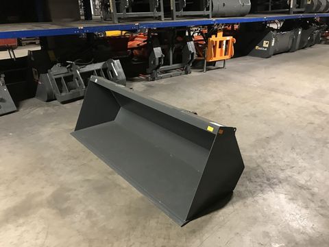 [3379-6666866-0.jpg]