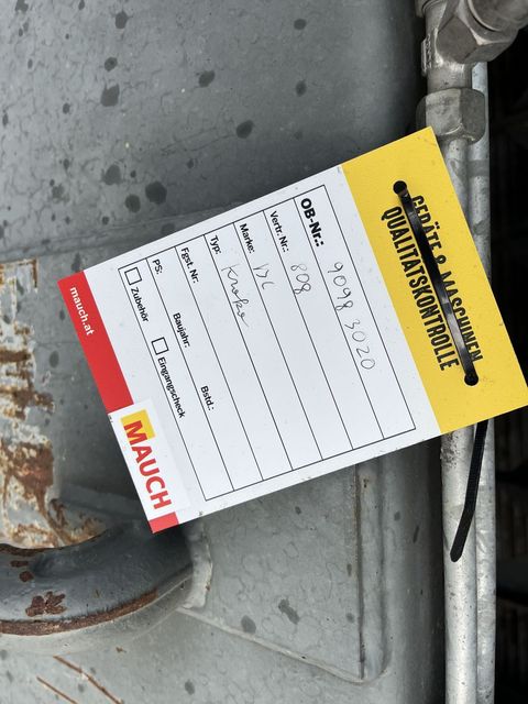 [3379-6667453-7.jpg]