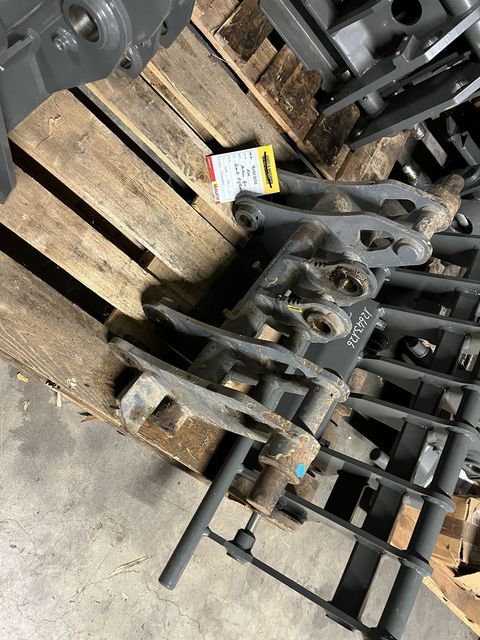 [3379-6667492-3.jpg]