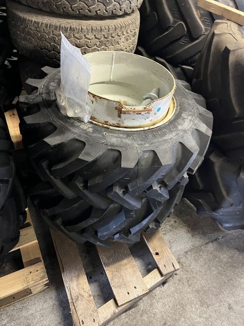 [3379-6667493-8.jpg]