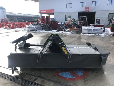 [3379-6671132-5.jpg]