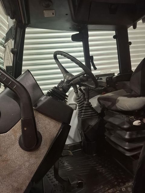 [3379-6682339-10.jpg]