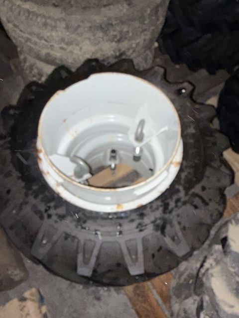 [3379-6682376-2.jpg]