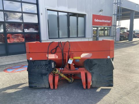 [3379-6682439-1.jpg]