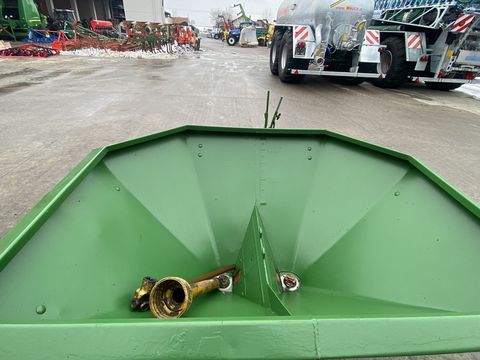 [3379-6686285-8.jpg]