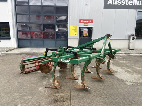 [3379-6686365-2.jpg]