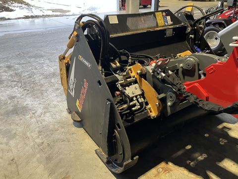 [3379-6725293-7.jpg]