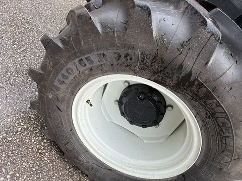 [3379-6746076-8.jpg]