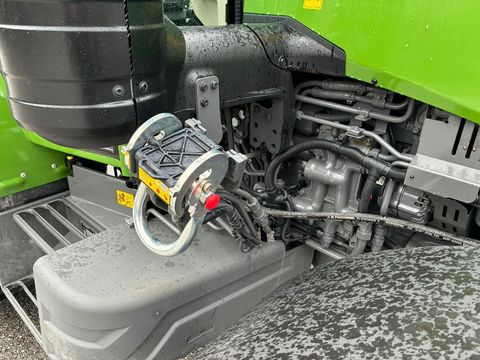 [3379-6746106-5.jpg]