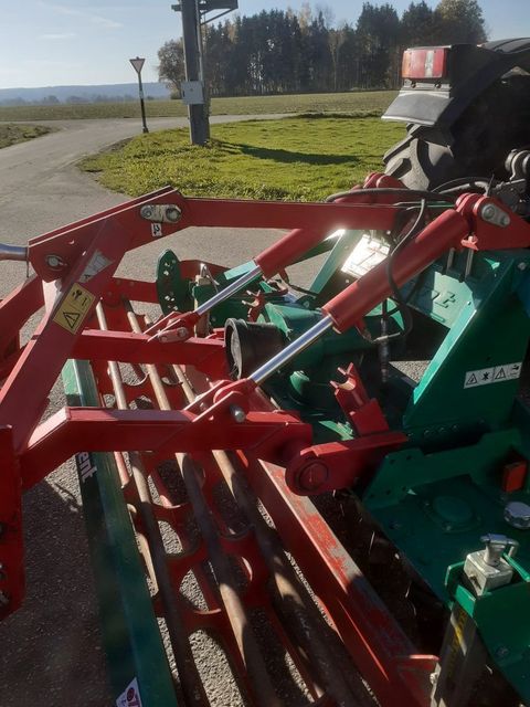 [3379-6747864-8.jpg]