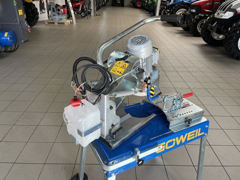 [3379-6750918-9.jpg]