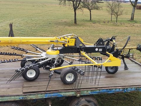 [3379-6753627-4.jpg]