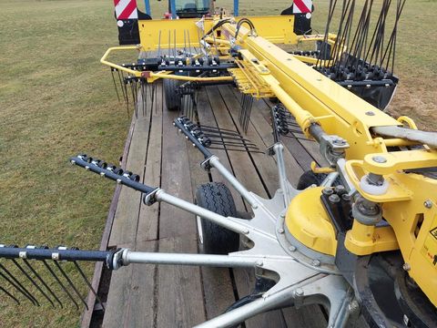 [3379-6753627-5.jpg]