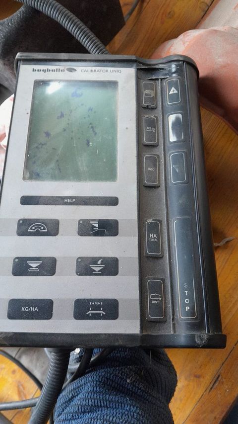 [3379-6753638-4.jpg]