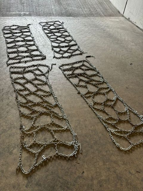 [3379-6765688-8.jpg]