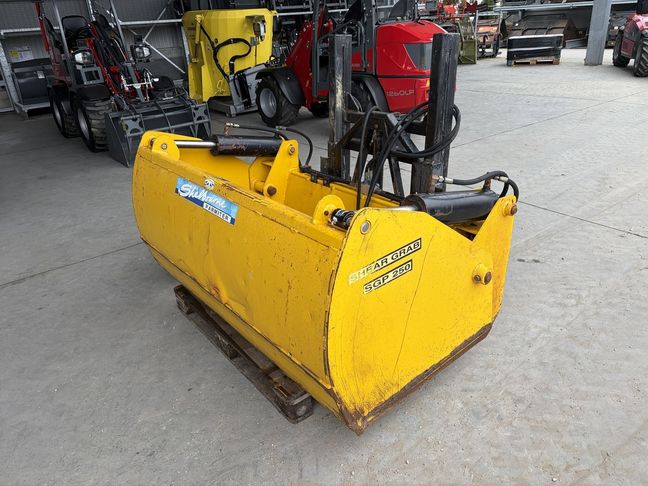 [3379-6765888-0_1.jpg]