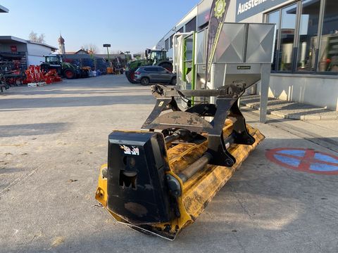 [3379-6769511-7.jpg]