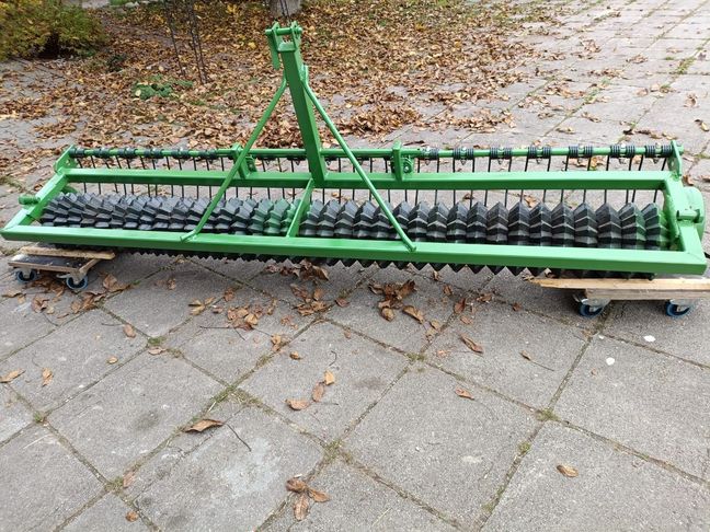 [3379-6812786-0_1.jpg]