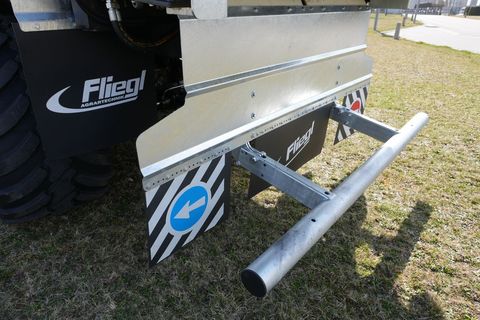 [3379-6875266-7.jpg]