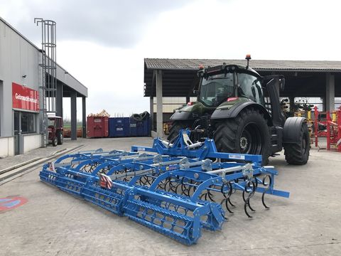 [3379-6883555-6.jpg]