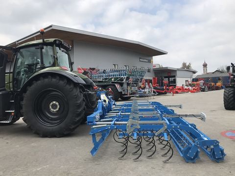 [3379-6883555-9.jpg]