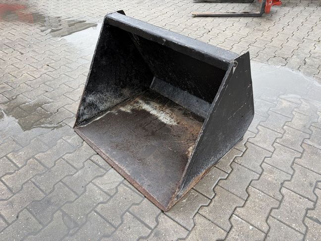 [3379-6912481-0_1.jpg]