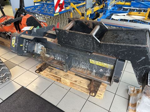 [3379-7455883-11.jpg]