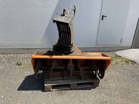 [3383-2979725-8.jpg]