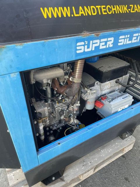 [3383-3449292-3.jpg]